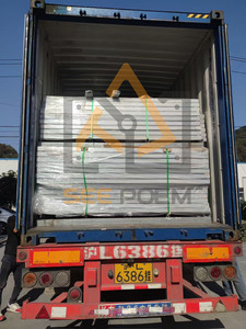 Estábulos Portáteis para Cavalos Abrigos para Animais Abrigo Externo para Gado Abrigo para Criação de Ovelhas Estrutura de Aço Telhado de Folha Metálica - Product Image 6