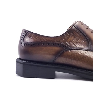 Chaussures habillées Oxford en cuir véritable de vachette de haute qualité, style vintage italien chic, modèle Dreamy Stark, très demandées - Product Image 5