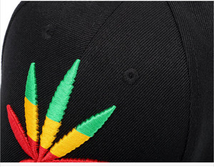 Gorra de Béisbol Personalizada con Logotipo, Bordado 3D Multicolor de Alta Calidad, Diseño de Hojas en Color Malva, con Patrón de Frutas en Tela Popelina - Product Image 4