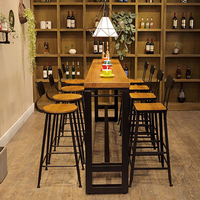 Ensemble table et chaises de restaurant en bois massif avec design moderne pour usage commercial