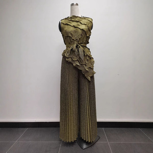 2025 của phụ nữ thời trang mạ vàng không tay Top & rộng chân quần thiết lập Thiết kế bất thường với tính khí phù hợp với phong cách - Product Image 4