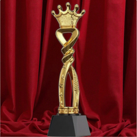 Offre Spéciale : Trophée en Résine Écologique Personnalisable pour Cérémonies Scolaires et Événements Musicaux – Base en Cristal Noir et Doré Brillant, Coffret Cadeau