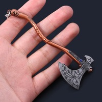 Vente en gros masque en métal personnalisé porte-clés pendentif couteau hache modèle d'arme porte-clés