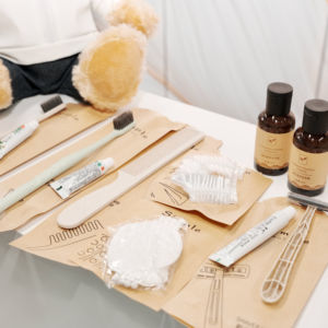 Articles de toilette jetables série Qingyu pour hôtels d'affaires-Protection de <span class=keywords><strong>l</strong></span>'environnement Antidérapant Portable <span class=keywords><strong>L</strong></span>'<span class=keywords><strong>Occitane</strong></span> parfumé - Product Image 1