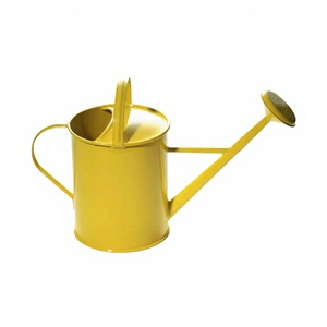 Arrosoir de plantes de couleur jaune en fer fait à la main taille et forme personnalisées bidon d'eau pour la décoration de jardin - Product Image 1