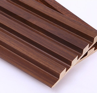 Grille en bois massif à rainures profondes, finition mate naturelle, insonorisante, pour accent TV de condo
