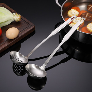 Stainless steel strainer, non-magnetic kitchen <b>tool</b>, hot pot ladle, thickened long handle, household set, hotel soup strainer. - Product Image 1