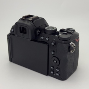 Appareil photo hybride Z50 20MP avec Wi-Fi et vidéo 4K, Grade A+, avec batterie et chargeur inclus - Product Image 2