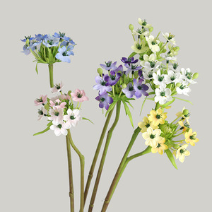 Fleur de velours artificielle d'intérieur, conçue par des fleuristes, simulant des lys et des fleurs de prunier. - Product Image 1