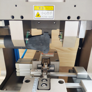 Machine de soudage industrielle à ultrasons 8000W pour faisceaux de câbles et bornes épaisses - Product Image 4