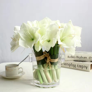 Ramo de Flores Artificiales de Clivia Hechas a Mano, Material PU, Tacto Natural Realista, Larga Duración de 3-5 Años, Decoración de Mesa para Navidad y Pascua - Product Image 2