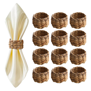Anneau de serviette en rotin moderne haut de gamme et écologique pour la décoration de table de mariage, de fête ou de Noël - Product Image 1