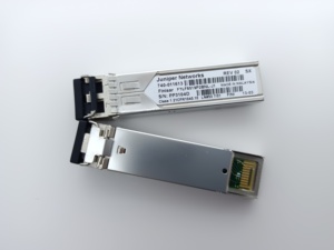 740-011613 Finisar FTLF8519P2BNL-J1 Juniper Networks 740-011613 โมดูลออปติคอล SFP 1.25Gbps 850nm 500m 740-011613 Finisar FTLF85 - Product Image 3