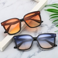 Vente chaude en gros femmes hommes lunettes de soleil durables carré mode UV400 lentilles rétro Vintage lunettes de soleil