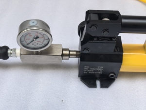 Bomba Hidráulica Manual de Doble Etapa VP-392 de 900 cm³ de Acción Simple, Equivalente a ENERPAC, para Mantenimiento de Equipos de Puentes - Product Image 6