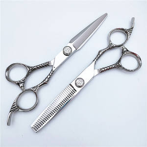 กรรไกรตัดผม Cx20 สแตนเลสสตีล ขนาดปากกรรไกร 62 มม. อุปกรณ์ตัดผมมืออาชีพสำหรับช่างตัดผม - Product Image 4