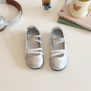 Детские туфли для девочек в корейском стиле, осень 2026, с верхом из искусственной кожи, мягкой подошвой, на резинке, без застежек, модные и трендовые - Product Image 3
