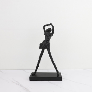 Sculpture moderne abstraite en métal noir représentant un <span class=keywords><strong>homme</strong></span> poussant un cube <span class=keywords><strong>pour</strong></span> la décoration du salon, de la <span class=keywords><strong>chambre</strong></span>, du bureau, de l'hôtel ou de la maison - Product Image 5