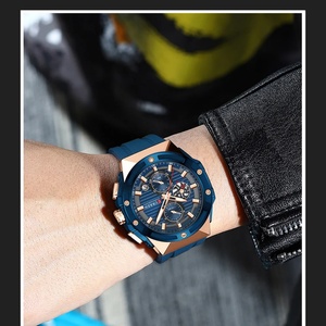 Relojes de pulsera clásicos para hombre CURREN 8462, relojes de cuarzo informales de negocios con correa de silicona, manecillas luminosas y esfera con cronógrafo. - Product Image 5