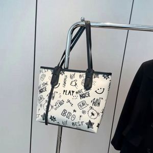 THK Large Capacity Women's Shoulder <b>Bag</b> New Cute Cartoon Print Underarm <b>Tote</b> <b>Bag</b> Sweet Literary Van Style - Product Image 2