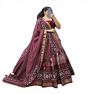 Elegante Conjunto de Lehenga Choli de Rayón Chiffon Vintage con Bordado a Mano para Mujer, Ideal para Fiestas de Invierno y Verano, y Ocasiones de Boda - Product Image 2