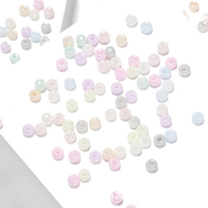 Perles de verre rondes de 4 mm, couleur macaron, pour la fabrication de bijoux, bracelets DIY, accessoires - Product Image 1