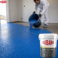 Revêtement de sol en résine époxy auto-nivelante antidérapante avec sable coloré, application au pinceau pour garage et atelier