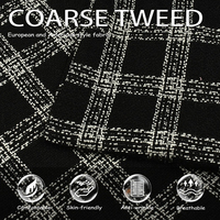 Tissu en tweed teint en polyester à carreaux fins noir et blanc pour la production de canapés et de sacs de vêtements pour filles