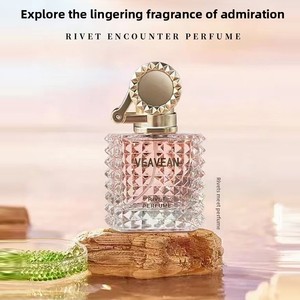 Set Regalo di Profumo Spray Eau De Toilette con Design Decorato per Donne <span class=keywords><strong>Co</strong></span> True <span class=keywords><strong>Me</strong></span> Gardenia Patchouli Fragranze Fresche e Durature - Product Image 3
