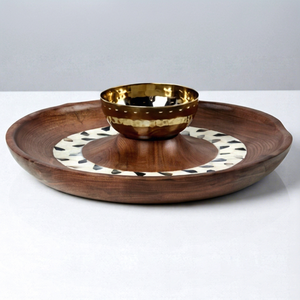 Bandeja de Madera Artesanal Hecha a Mano con Tazón de Latón, Diseño Bohemio para Servir Alimentos, Regalo Elegante, Adorno de Mesa - Product Image 1