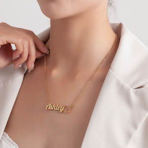 Delicado Collar con Nombre de Gatita con Diamantes, Chapado en Oro PVD de 14k y 18k, Acero Inoxidable 316L, Personalizado para Mujer - Product Image 4