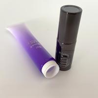 Tube en PE personnalisé de luxe de 20 g avec tête de vibration en céramique pour le massage, emballage pour crème pour les yeux, essence pour les yeux et soins du contour des yeux
