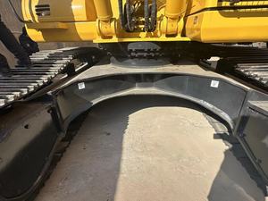 Excavatrice d'occasion Komatsu PC300 de 30 tonnes, modèle principal pour les grands chantiers miniers, disponible en stock. - Product Image 6