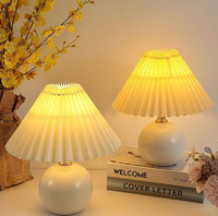 Creative chaud nordique en céramique petite lampe de table moderne minimaliste veilleuse pour étude salon carré pour bureau chevet