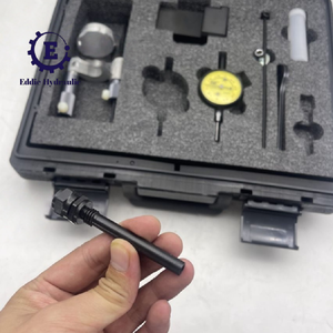 El kit de herramientas de sincronización y ajuste de combustible 9U-5132 para el motor 3508B incluye un indicador de dial. El kit de herramientas de sincronización y ajuste de combustible. - Product Image 1