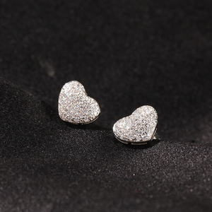 Boucles <span class=keywords><strong>d</strong></span>'oreilles UWIN S925, petites boucles <span class=keywords><strong>d</strong></span>'oreilles en forme de cœur, boucles <span class=keywords><strong>d</strong></span>'oreilles en CZ, vente en gros, prêtes à être expédiées, bijoux en <span class=keywords><strong>argent</strong></span> sterling 925 - Product Image 5