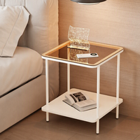 Table d'appoint multifonctionnelle simple et élégante pour appartement, table d'appoint de canapé, cadre en métal, étagère en verre carrée, petite table moderne