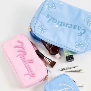 Bolsa de Maquillaje Personalizada, Ecológica, Reutilizable, Portátil, de Nailon Azul Claro Impermeable, con Cierre, Logotipo Personalizado, Bolsillos Interiores Bordados - Product Image 3