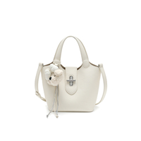 Sacs fourre-tout pour femmes en PU souple texturé, avec pendentif ours mignon et fermoir rotatif, mini sac bandoulière et sac seau quotidien