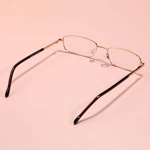 Gafas ópticas rectangulares de Metal <span class=keywords><strong>para</strong></span> hombre y <span class=keywords><strong>mujer</strong></span>, montura de gafas de negocios, <span class=keywords><strong>2022</strong></span> - Product Image 3