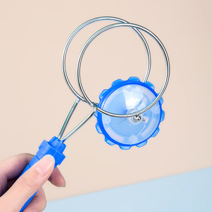 Toupie magique en plastique, jouet rotatif magnétique pour enfants de 4 à 6 ans, unisexe, toupie colorée et lumineuse - Product Image 1