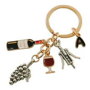 Custom Metal Enamel Keychain Uva Red Wine Glass Cup Abridor de garrafas Metal Esmalte Chaveiro Bar Key Ring Lembrança Presentes