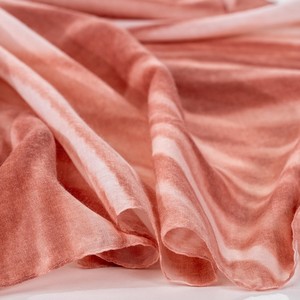 Écharpe carrée imprimée numériquement Miss Color Fashion 140x140 cm en polyester et coton de qualité supérieure, douce au toucher, légère et respirante - Product Image 2