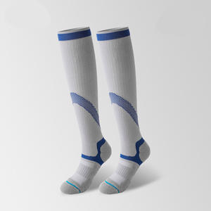 Chaussettes <span class=keywords><strong>de</strong></span> sport <span class=keywords><strong>de</strong></span> compression longues et professionnelles pour l'exercice physique avec fond en tissu éponge épais - Product Image 4