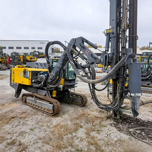 Affidabile Impianto di Perforazione Idraulico Multi-angolo, Completamente Azionato Idraulicamente, Adatto per Costruzioni di Fondamenta e Pali - Product Image 3