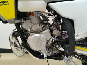 มอเตอร์ไซค์ที่ใช้แก๊สแบบสกปรก320cc ทรงพลัง - Product Image 4