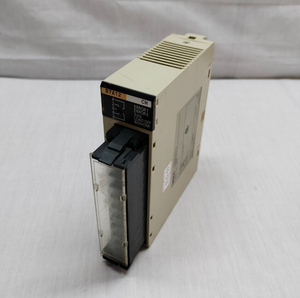C200H-B7A12 C200HB7A12 B7A ถ้าเป็นยูนิตคอนโทรลเลอร์แบบตั้งโปรแกรมได้ - Product Image 1