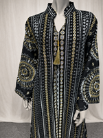 Jalabiya noire pour femmes musulmanes, robe maxi à manches évasées avec broderie ethnique sur toute la surface et pompons, pour festivals et mariages