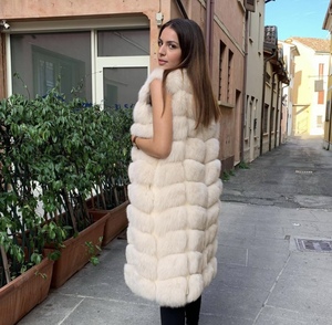 Оптовая продажа, зимняя однобортная куртка на заказ, пушистая Повседневная модная женская длинная Роскошная куртка с мехом лисы, жилет - Product Image 5