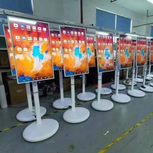 32 Inch Android Interactive LCD Touch Screen Battery Build Mobile Smart TV Rotating Digital Displaywith External Camera